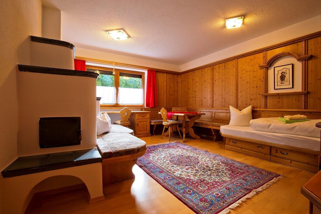 Apart Auer Umhausen Room photo